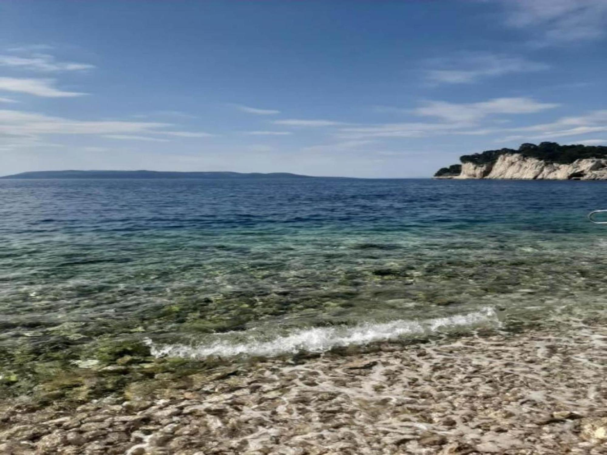Luxurious Holiday Home In Makarska With Jacuzzi Exterior photo